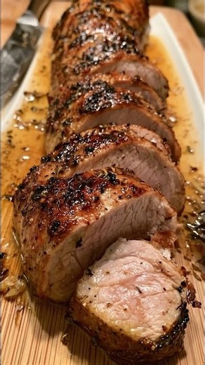 🥩 Garlic Herb Roasted Pork Tenderloin | Juicy & Flavorful Dinner Recipe