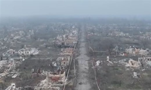 Πόλεμος στην Ουκρανία: Βίντεο από drone που σοκάρει δείχνει την πόλη Τσασόβ Γιαρ πλήρως ισοπεδωμένη - Europost.gr