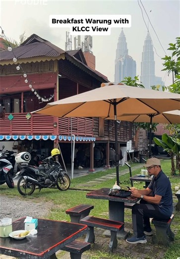 Breakfast Warung with KLCC View 📍 Warung MakNenek @ Kg.Baru KL ⏰7am-11am (Weekend Closed)
