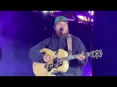 Luke Combs “Forever after all” at Notre Dame Stadium on April 18, 2026
