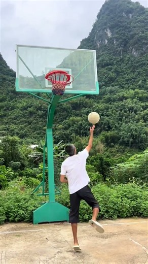 Robot Basketball & Soccer Shots