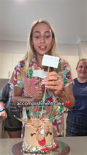 Decorating an Accomplishment Cake Tutorial