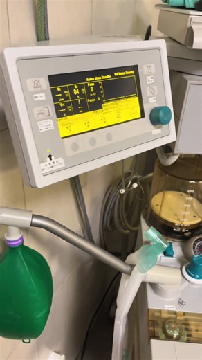 Patient recovery from general anaesthesia #anesthesia #generalanesthesia #hospitallife #unfreezemyacount #foryoupage❤️❤️❤️foryou💞💞💜viral💕foryou😡