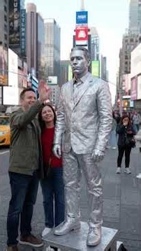 He Thought It Was a Statue🙂