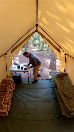 Mountain Lion Attacks Hunter's Tent in Montana Wilderness
