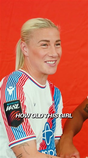 "I was expecting it to be in black & white" 🤣 @OfficialCPFC #barclayswsl #crystalpalacewomen
