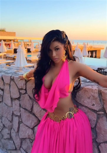 Pretty calm 🌸 🌷 | cardi b singing