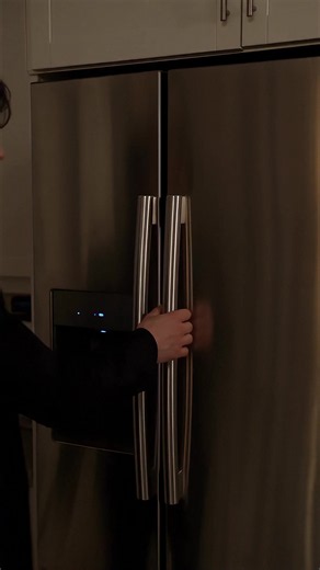 There's a Human Head in the Fridge — Drama Short Film Summary