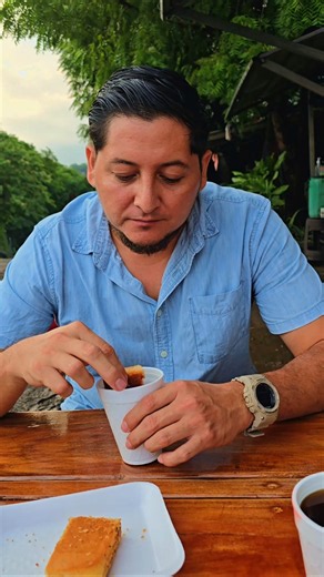 En el Salvador 🇸🇻 la vida es más relajada.