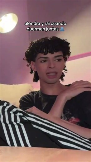 ALEX: YO CON ZARA ENTONCES...😭