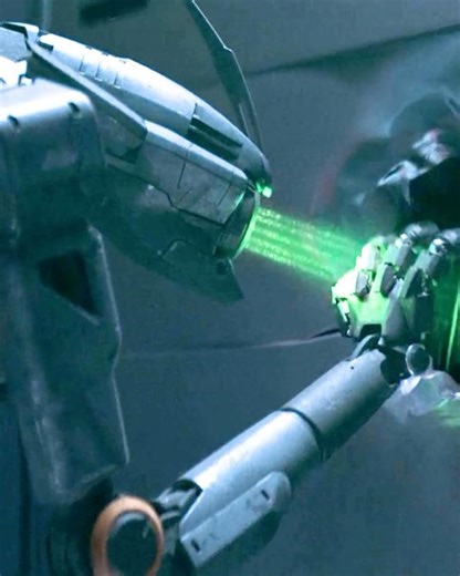 “Life and Death in a Hutch: A Pilot vs. a Broken Machine”