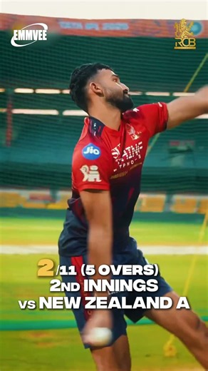 Sakkath bowling, Devdutt Padikkal! 😂❤️ | RCB Shorts