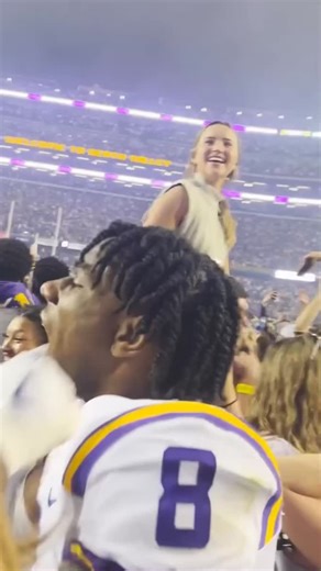 A night to remember 💜💛 #lsu #lsufootball #cfb #collegefootball #football #geauxtigers #fyp #foryou #trending