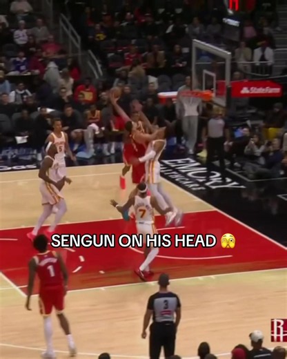 Alperen Sengun Dunked on His Head! 🫣 Houston Rockets Highlight