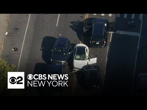 2 pedestrians die after Bronx chain-reaction crash, officials say