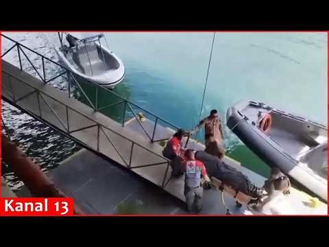 A US strike on a suspected drug boat off Costa Rica leaves 2 dead, 1 critically hurt