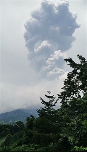Oct 10, 2026: Kanlaon Volcano Eruption Caught on Camera