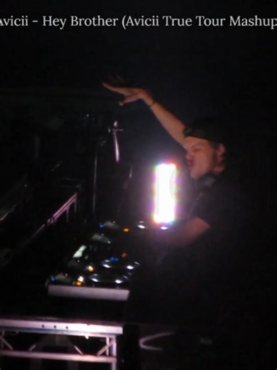 Avicii Hey Brother live at Earls Court 2014 – Avicii tribute