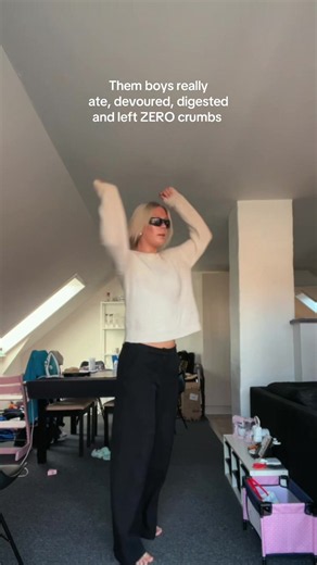 5 Seconds of Summer cover — they clear the table with every song