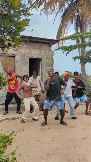 Engaging Pom Pom Challenge by Diamond Platinumz