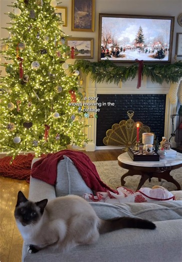 Christmas Countdown: Cozy Snowy Morning Ideas for a Cottage Holiday