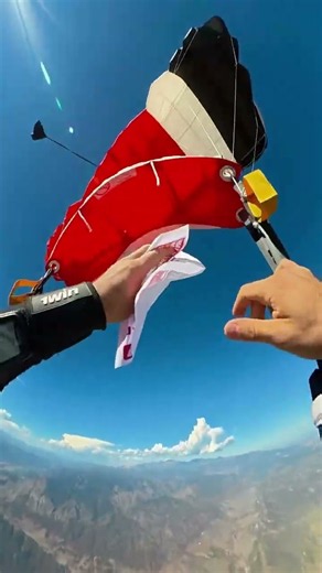 Skydiving || First Time Skydiving Experience #youtube #youtubeshorts #skydiving #hittvfun #fun
