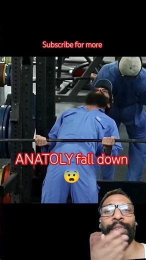 ELITE Powerlifter ANATOLY fall down in gym 😨 #anatoly #anatolypranks #fitness #shorts #shortsfeed