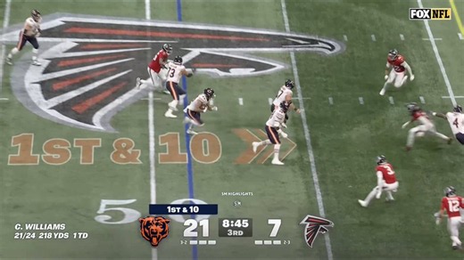 SM Highlights on X: "This Is The Play Where Kendal Daniels Came Flying In For A Tackle And Hit His Head. It Just Does Not Look Good. Tough To Watch. 😬" / X