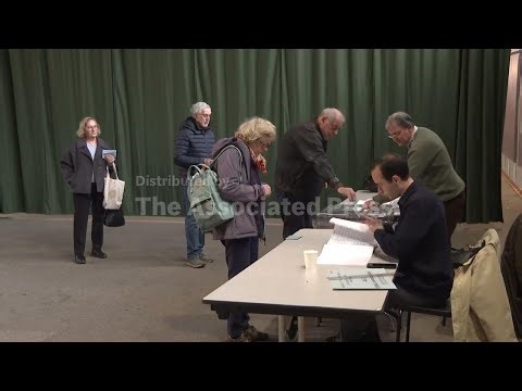 French voters head to the polls in Paris in municipal runoffs