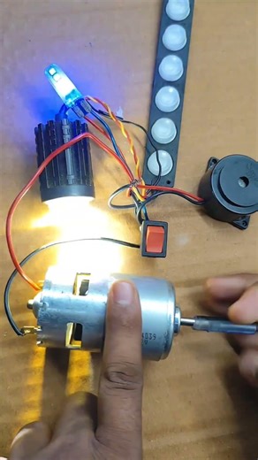 powering three light with poerful dc motor generator #shortvideo #diy #tech