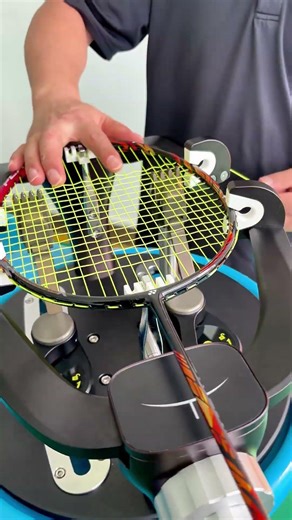 Anti-slip handle✅No slipping and more comfortable to operate#badminton #strings #machine #sports