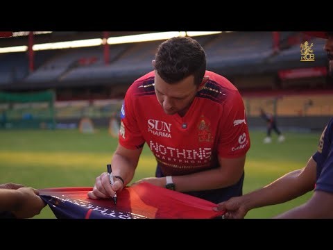 RCB vs DC: A Lucky Fan Receives Signed Jersey from Josh Hazlewood | IPL 2026 