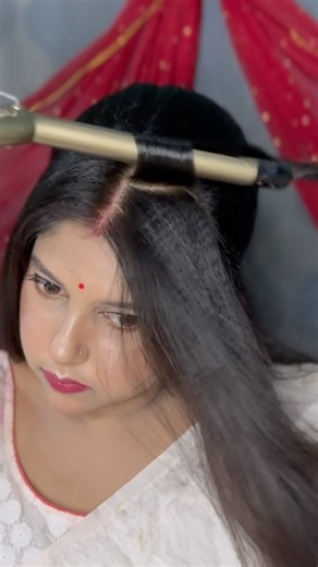 Durga Puja Ashtami/Bijoya Dashami/Sindur Khela Hairstyle with Gajra | How to style hair with gajra
