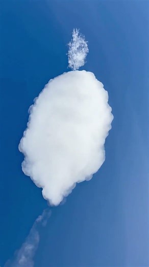 When you accidentally touch the water but then remember you’re a fighter jet 💀