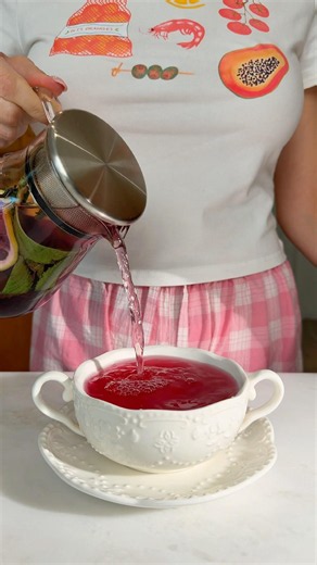 This Blueberry Tea Tastes Like Summer in a Cup 🫐🍋