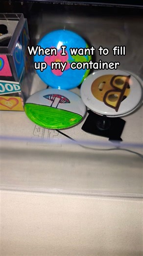 making kandi 😆😋 #kandi #trending #beads #ponybeads #bracelet #fyp #cute #inspired #kandikid