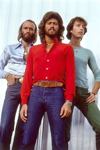 HEARTBREAKING UPDATE: Just Moments Ago In Miami, Florida — At 78, Barry Gibb, The Final Voice Of The Bee Gees, Is Quietly Enduring One Of Life’s Heaviest Burdens… Carrying The Pain Of Losing All Three Of His Brothers Long Before They Ever Had The Chance To Grow Old Together. - DH Music