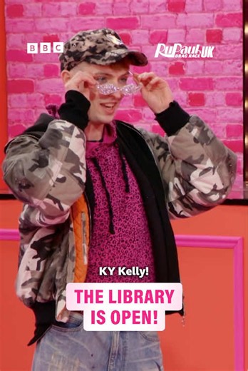 Oh the girls were READY to read 😭 Twelve fierce queens, 10 weeks and one crown. Guided by the legendary RuPaul, who will be crowned the UK’s Next Drag Race Superstar? #DragRaceUK