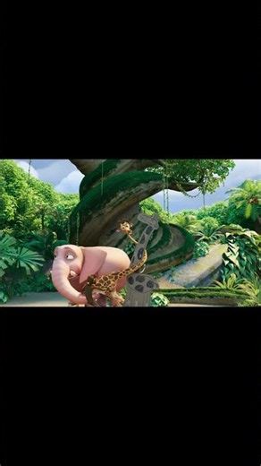 Cardboard Chaos: Elephant vs. Giraffe | Cartoon Planet 🪐