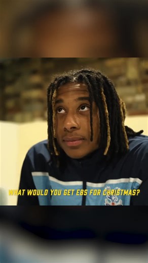 This friendship between #Olise and #Eze 🎄🎅❤️ (via @Crystal Palace) | Arsenal Vs Crystal Palace