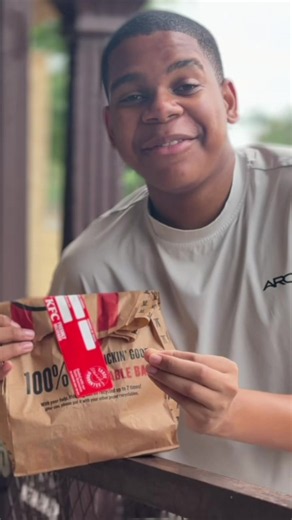 Not a partner of KFC as yet!!!🤭 we all need to manifest phela💃🏼😭👀. But what’s your favorite meal from kfc? ANNOUNCEMENT 📣 @KFC South Africa #mzansitiktok #mukbangeatingshow #shein #fashionnova #announcement