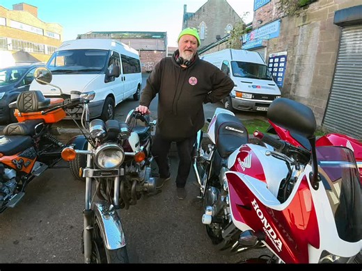 😂🏍️ THE FURTHER NORTH YOU GO... THE MORE IT'S LIKE GOING BACK IN TIME! ⏳🤣 And nowhere proves that better than Barnstormers Dundee! Over 1,000 motorcycles under one roof, some older than Yada's jokes! 😂 Classics, retro beauties, forgotten gems and bikes you thought you'd never see again! Take a trip back in time! We're open 7 days a week! 🏍️🔥 #Barnstormers #ClassicMotorcycles #RetroBikes #BikerLife #Dundee #motorbike #usedmotorcycles #bikerlife #bikelife