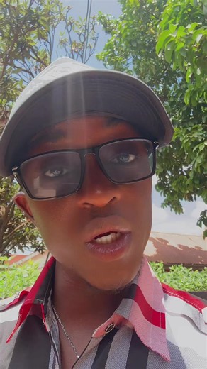 Uganda's justice system hits a new low with the head of the Judicial Service Commission Singiza Douglas openly endorsing Museveni's brutal, criminal son! The JSC is legally mandated to enforce the Judicial Code of Conduct , which strictly forbids judicial officers from engaging in partisan politics - both in and out of the courtroom. How is that body expected to discipline judicial officers who violate the Code when its very head is breaching the code with impunity? How are the citizens, who are