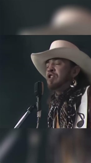 Stevie Ray Vaughan and Johnny Copeland with "Tin Pan Alley"