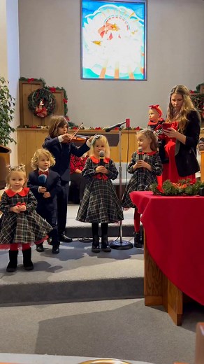 The First Noel ~ Sammy playing the violin and daddy the piano | CookingwithSammy