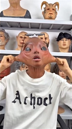 😱 Glasses-Wearing Alien Invades Home... SHOCKING Twist! 👽👓