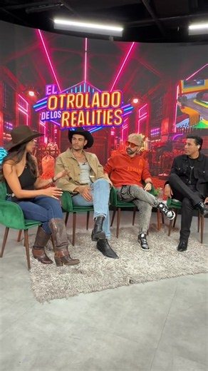 ¡Pascal confiesa que sus enfrentamientos con #Bicolor en #LaGranjaVIP fueron para defender la justicia! 👨🏻‍🌾🔥🐔 En vivo ahora a través de las redes oficiales de #AztecaUno 🎥🍿