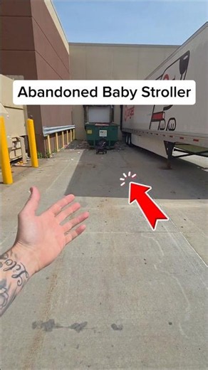 Abandoned baby stroller found dumpster diving at target! 😲 #dumpsterdiving #baby #target