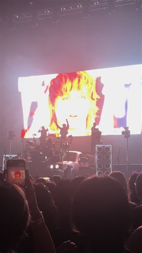 5SOS Everyones A Star Hard Rock Hollywood cover performance