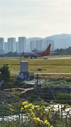firefly Airlines landing in Penang airport #penangairport #aviation #planespotting #landing #firefly